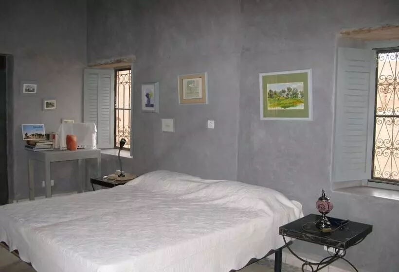 پانسیون Room In Guest Room  Charming Guest House With Pool For 6 People 1