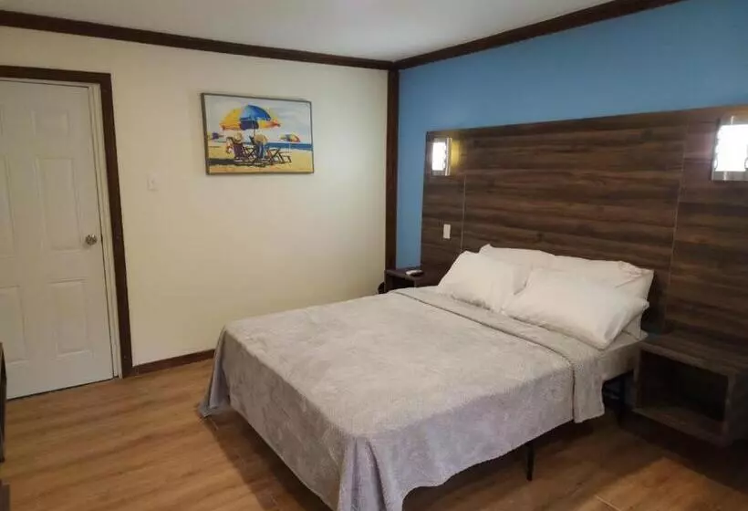 Pit Stop Hostel