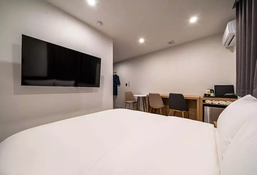 ホテル Namuneulno