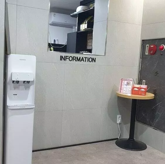 ホテル Namuneulno