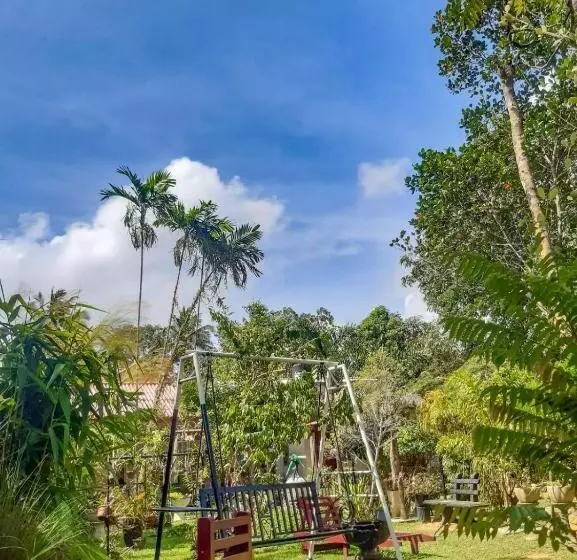 پانسیون Ayura Lagoon Resort