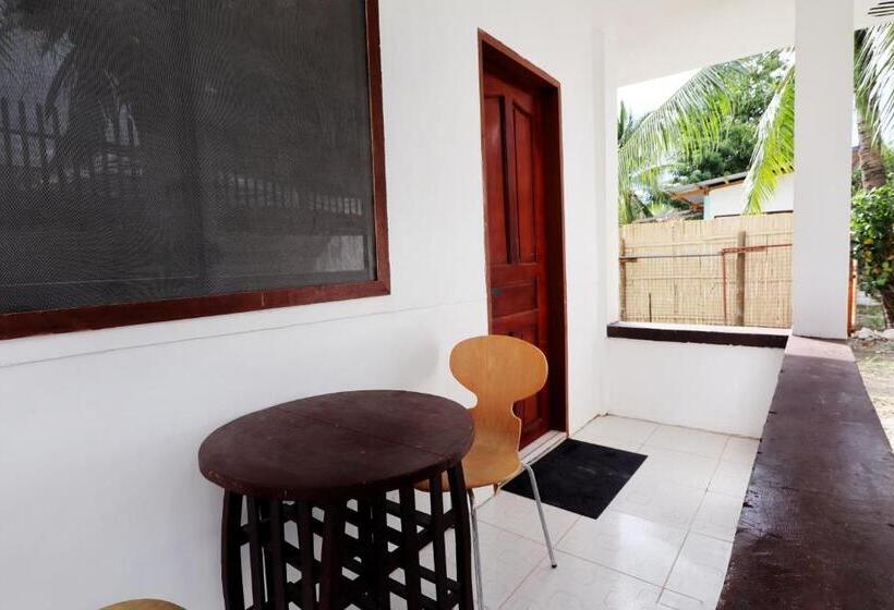 Ocean Breeze Hostel By Daily Sweet