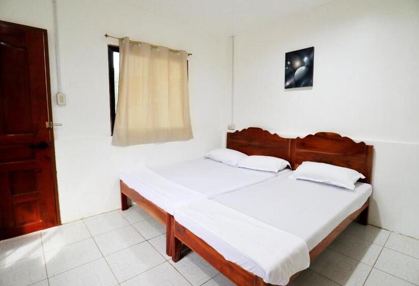 Ocean Breeze Hostel By Daily Sweet