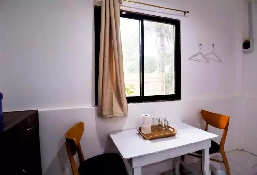 Ocean Breeze Hostel By Daily Sweet