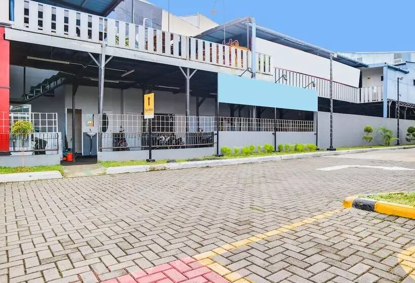 Hotelli Spot On 91765 Kaiku Guest House