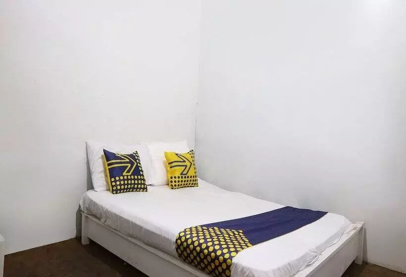 Hotelli Spot On 91765 Kaiku Guest House