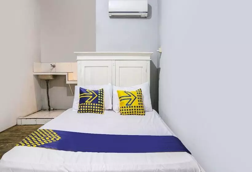 Hotelli Spot On 91765 Kaiku Guest House