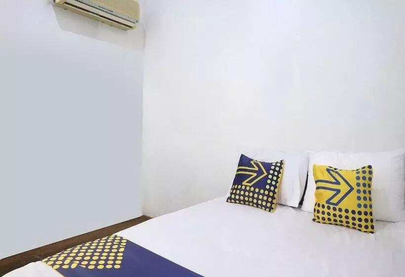 Hotelli Spot On 91765 Kaiku Guest House