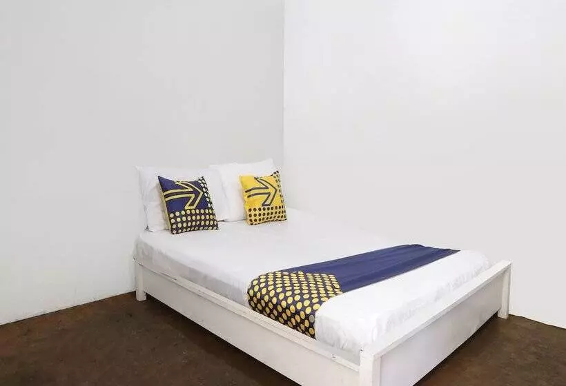 Hotelli Spot On 91765 Kaiku Guest House