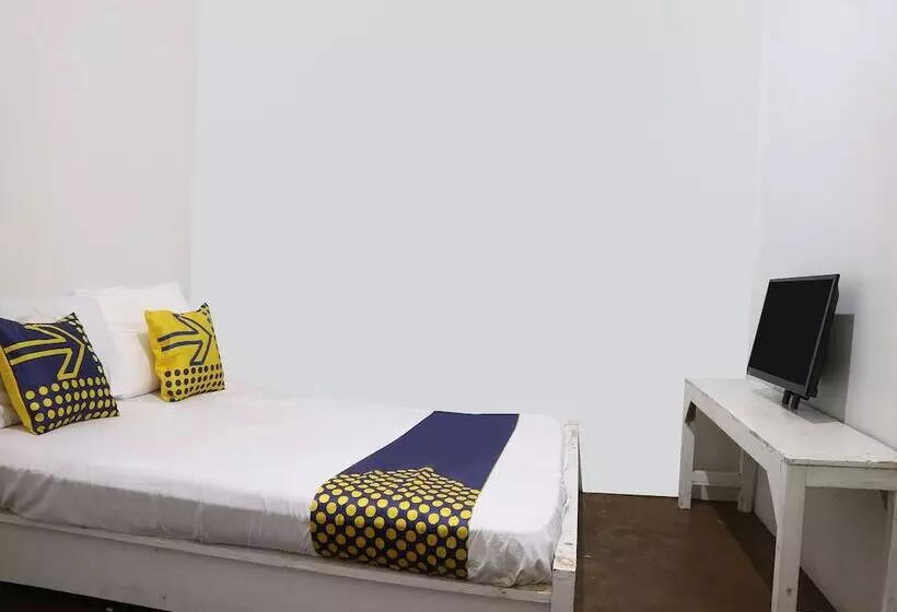 Hotelli Spot On 91765 Kaiku Guest House