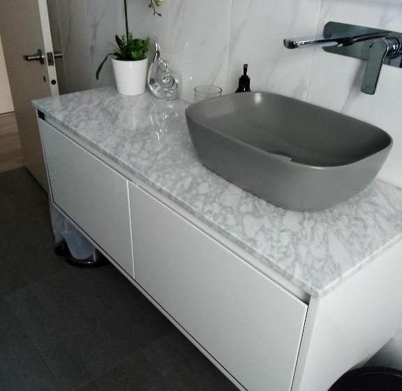 פנסיון Two Rooms With One Queen Size Bed In Each Room One Bathroom For The Two Rooms