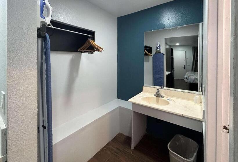 فندق Studio 6 Hemet, Ca