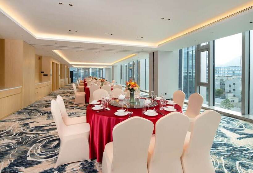 Otel Hilton Garden Inn Shenzhen Airport
