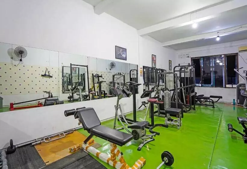 ホテル Oyo 91727 Luxury Homestay Sidoarjo