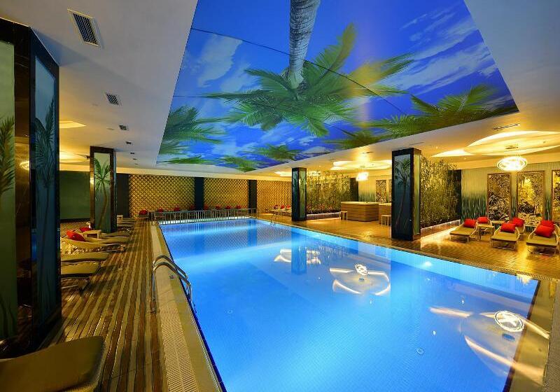 Azura Deluxe Resort & Spa - Ultra All Inclusive