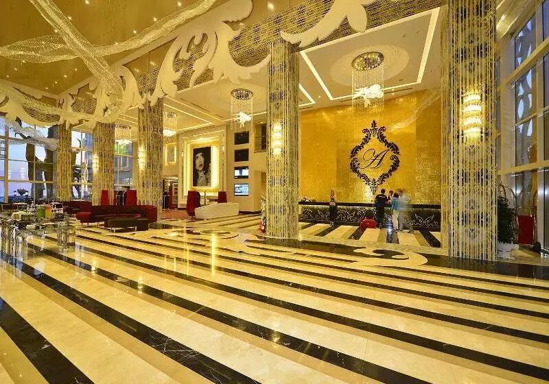 Azura Deluxe Resort & Spa - Ultra All Inclusive