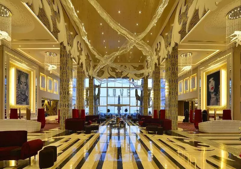 Azura Deluxe Resort & Spa - Ultra All Inclusive