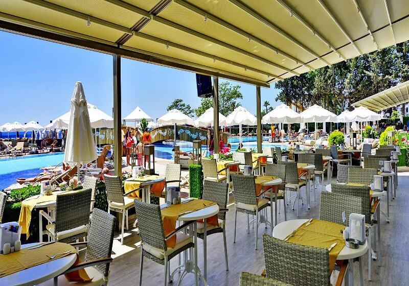 Azura Deluxe Resort & Spa - Ultra All Inclusive
