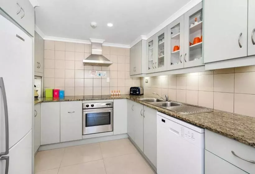 酒店 By The Sea Port Douglas