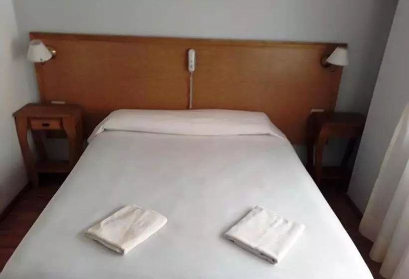 בית מלון כפרי Cadoro