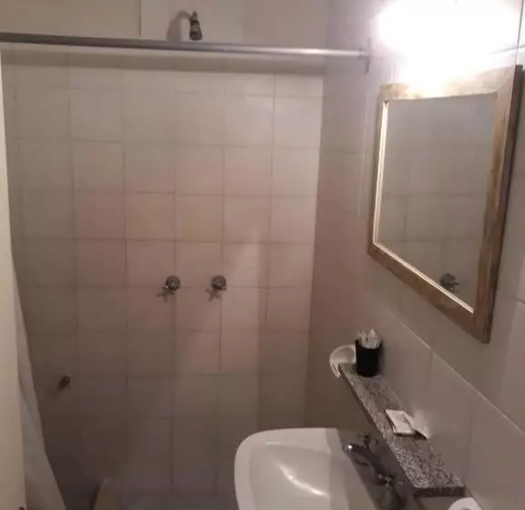 בית מלון כפרי Cadoro