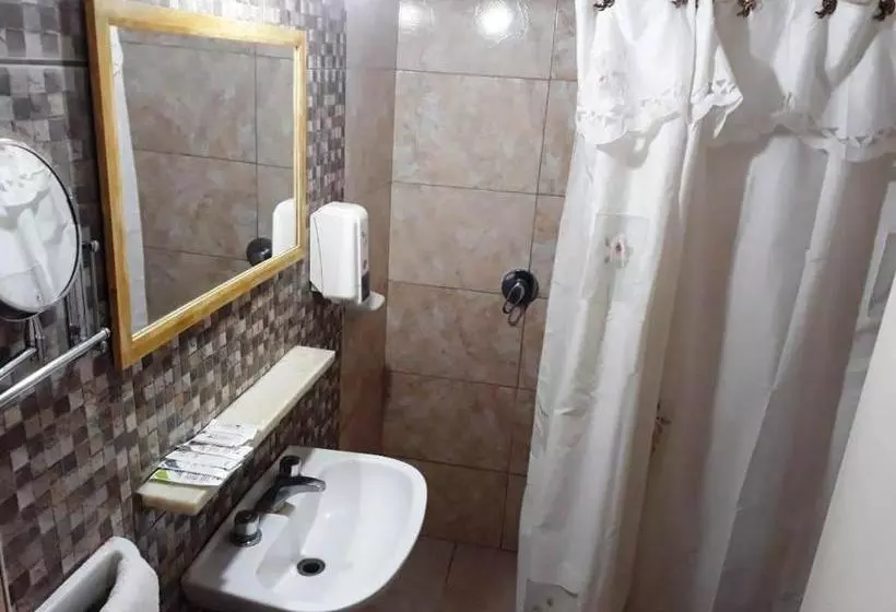 בית מלון כפרי Cadoro