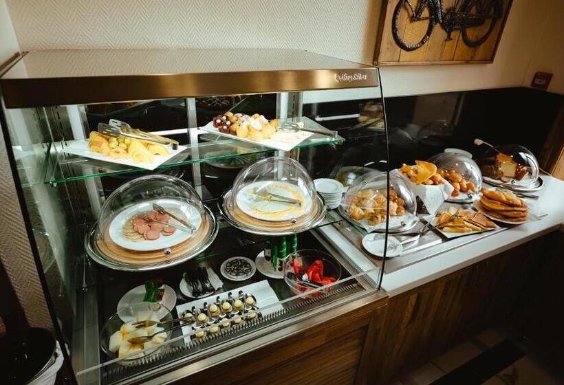 호텔 Dastan Aktobe