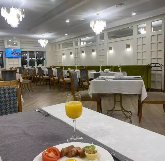 هتل Dastan Aktobe