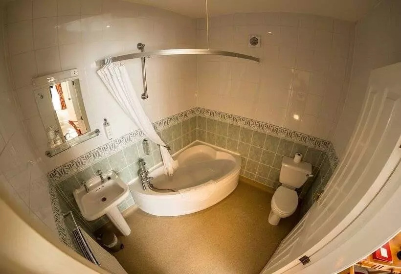 Hotelli Farnley Tower Guesthouse