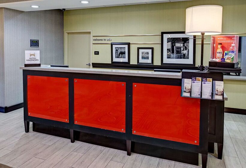 בית מלון כפרי Hampton Inn & Suites Ada
