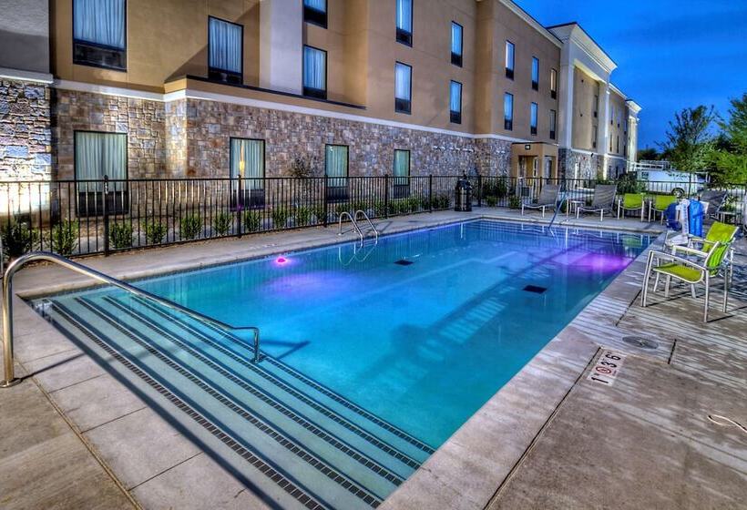 בית מלון כפרי Hampton Inn & Suites Ada