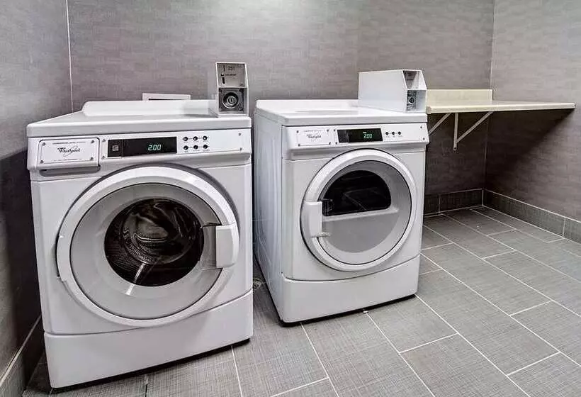 ホテル Hampton Inn & Suites Ada