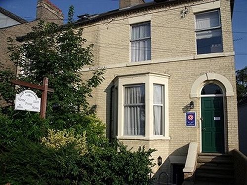 فندق Home From Home Guest House