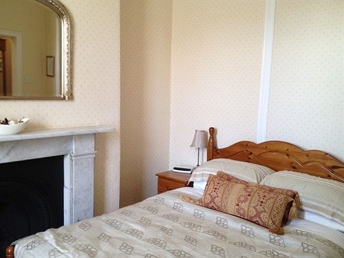 فندق Home From Home Guest House