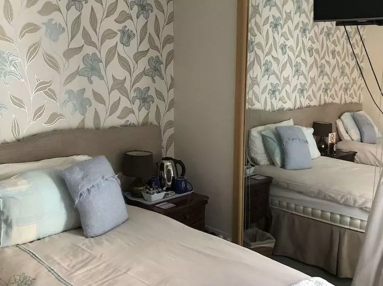 فندق Ingleside House