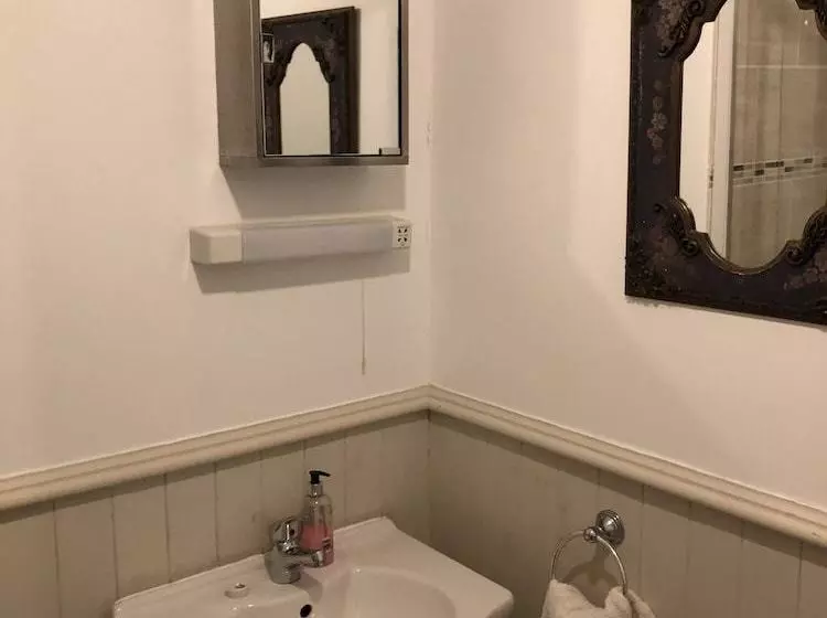 فندق Ingleside House