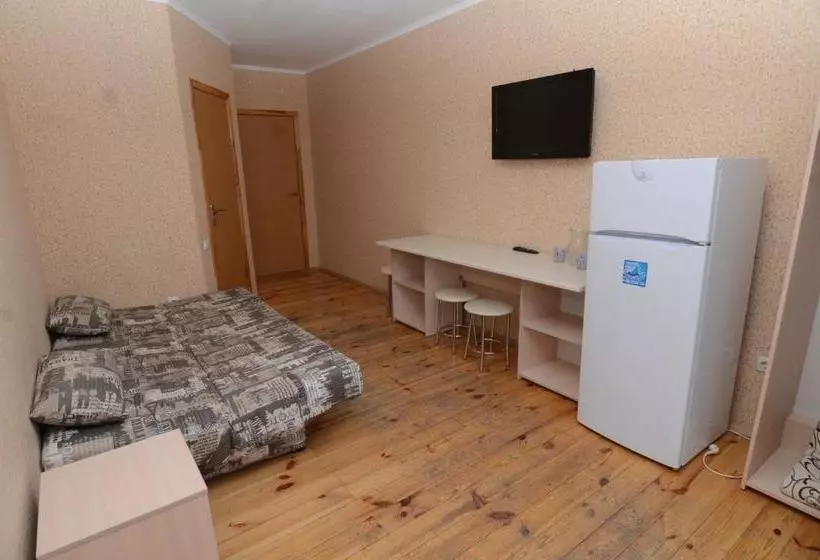 فندق Iriss Mariupol