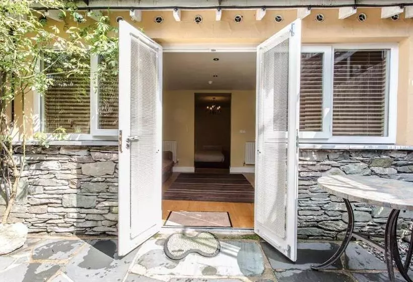 Отель Moss Grove Organic