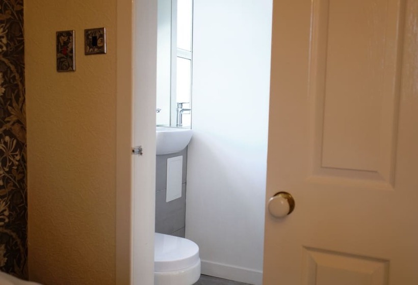 호텔 Ravenswood Guest House