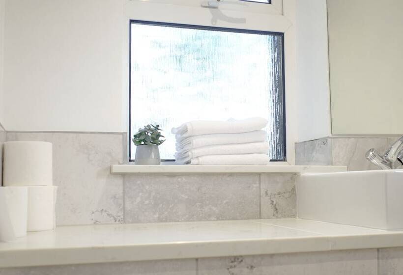 호텔 Ravenswood Guest House