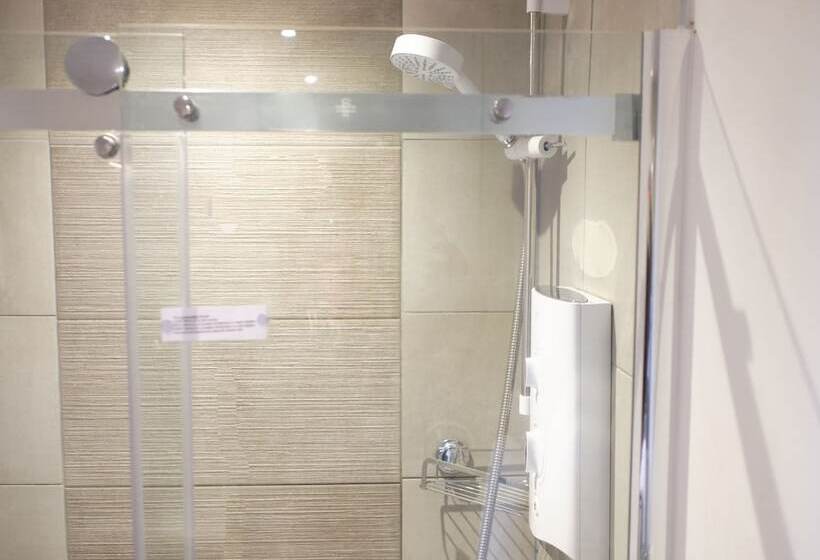 호텔 Ravenswood Guest House