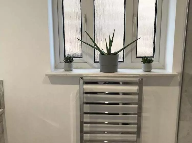 ホテル Ravenswood Guest House