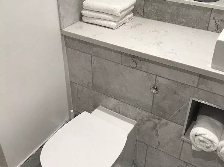 ホテル Ravenswood Guest House