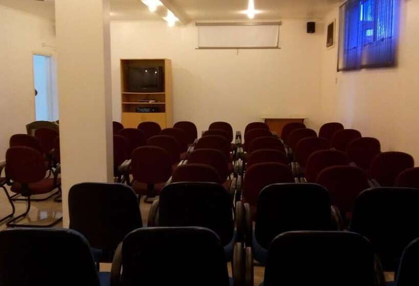 Отель Trade Garden