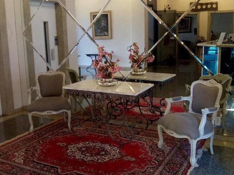 Отель Trade Garden