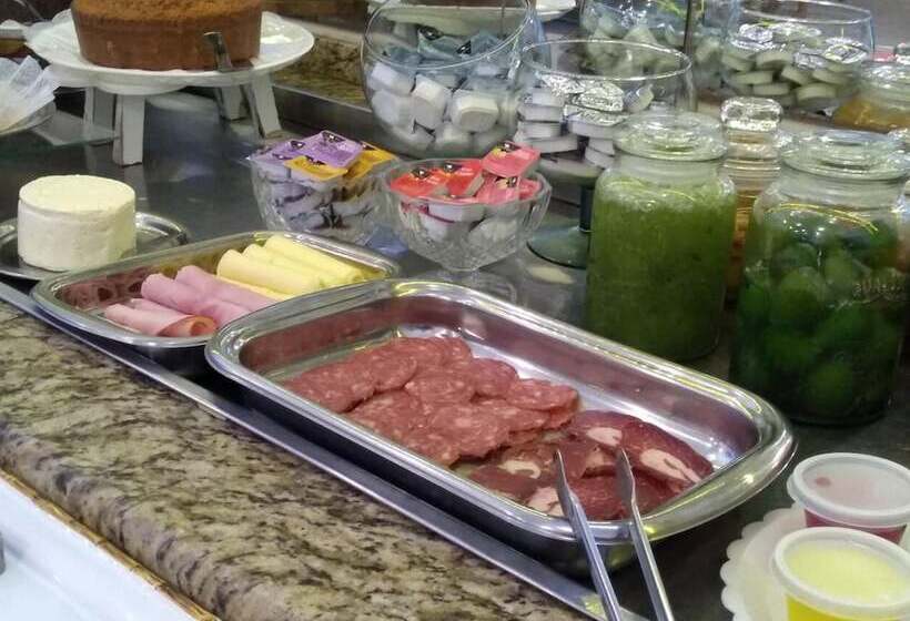 Отель Trade Garden