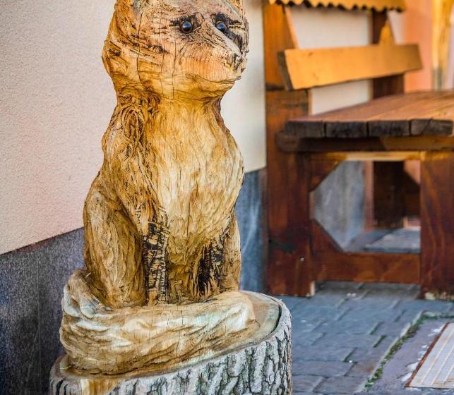 هتل Vila Silva Marija