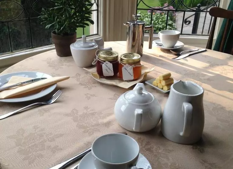 ホテル Rostrevor Guest House