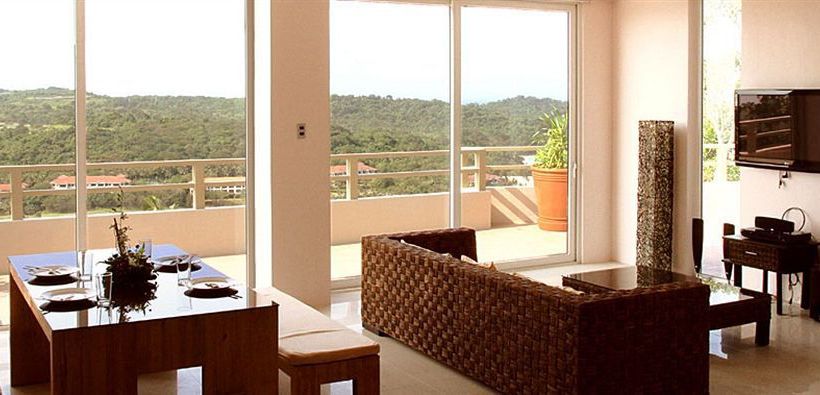 Tanawin Resort And Luxury Apartments