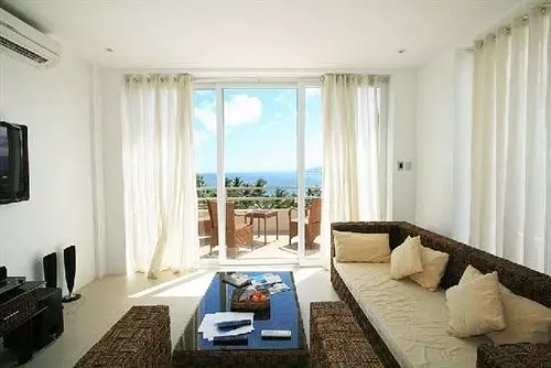 Tanawin Resort And Luxury Apartments